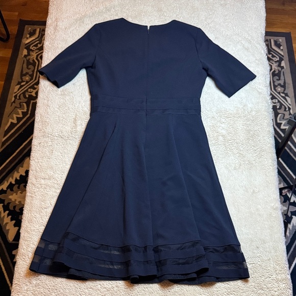 Calvin Klein Elegant Navy Midi Dress with mesh stripes sz 6 - Picture 11 of 14